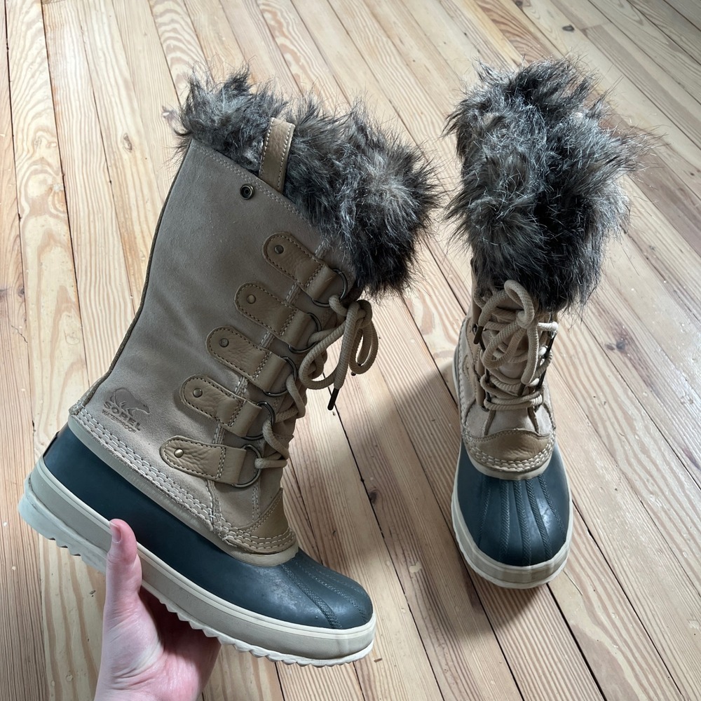 Sorel Joan of Arctic Snow Boots Womens 8 Elk Tan Waterproof Faux Fur Duck Boots